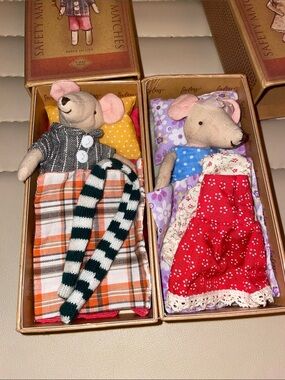 Levlovs Set of 2 mice ( sister and brother) in matchbox beds .